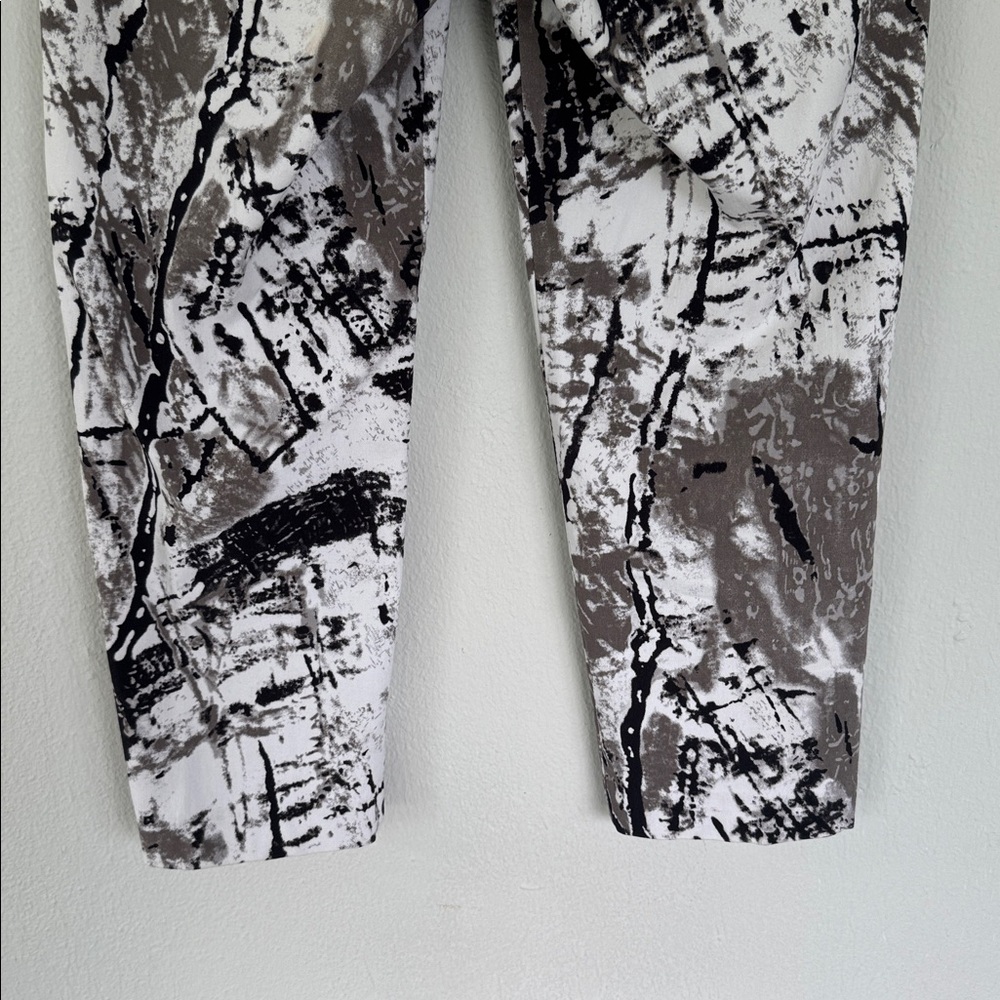Patchington Gray White Abstract Print Stretch Cro… - image 8
